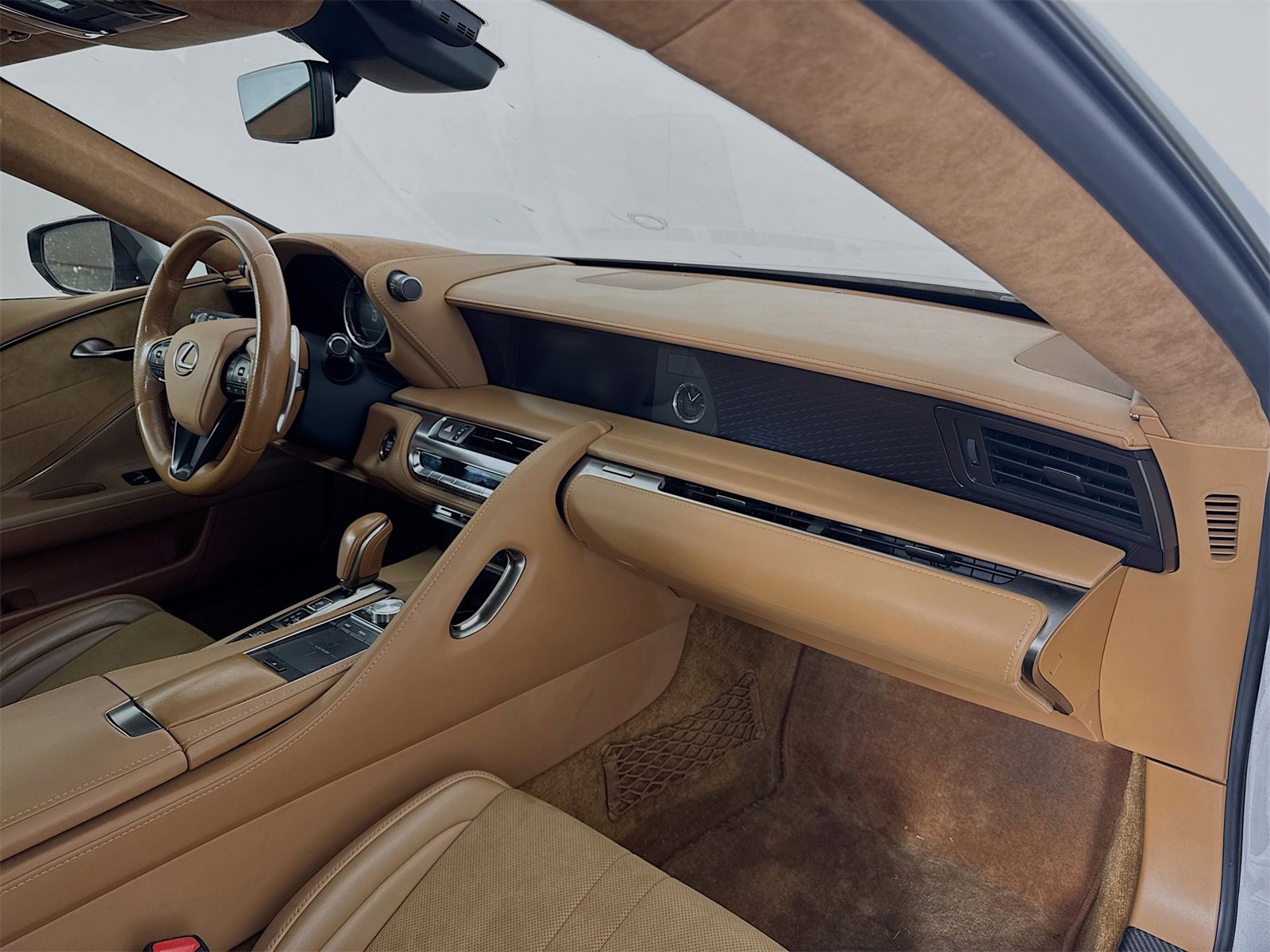 Used 2018 Lexus LC 500 Coupe w/ Performance Package image 9