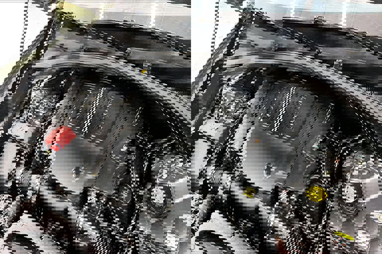 Used 2017 Jaguar F-PACE Prestige image 31