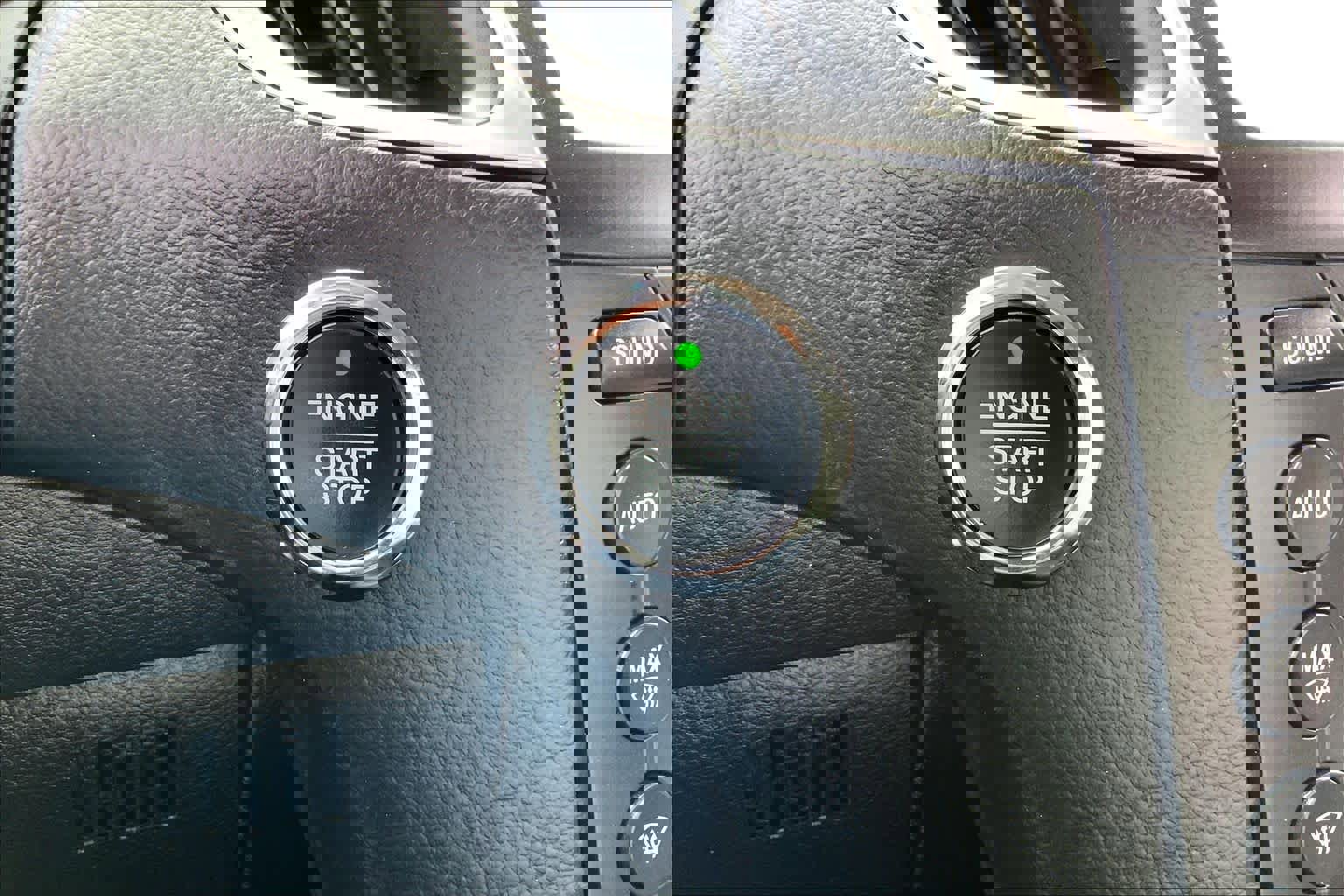 Used 2017 Ford Edge Titanium w/ Technology Package image 62