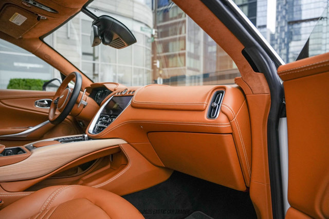 Used 2021 Aston Martin DBX image 52