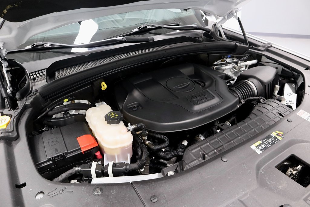 Used 2022 Jeep Grand Cherokee Overland w/ Luxury Tech Group IV image 19