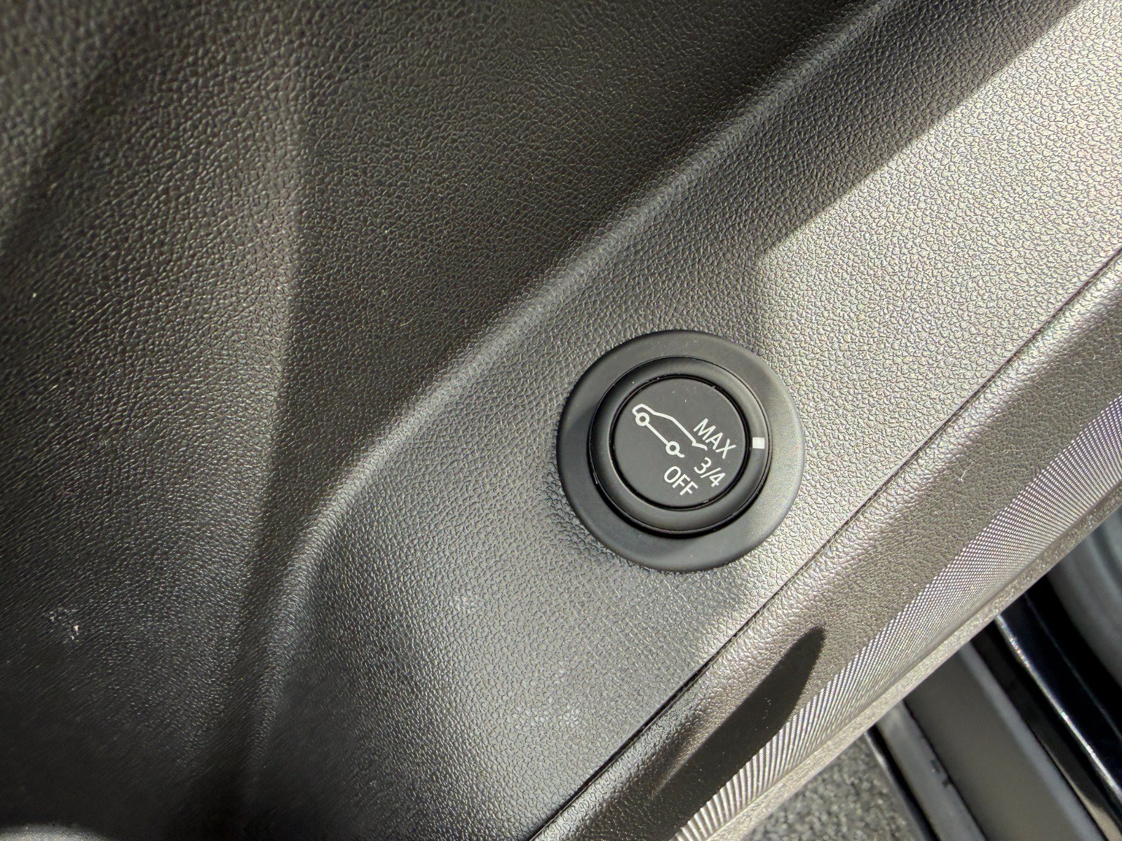 Used 2024 Chevrolet Equinox LT AWD/4WD image 24