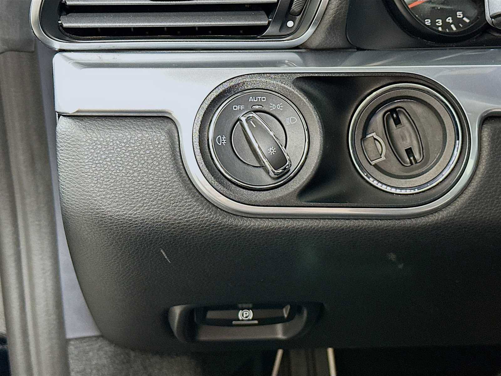 Certified 2017 Porsche 911 Targa 4S image 13