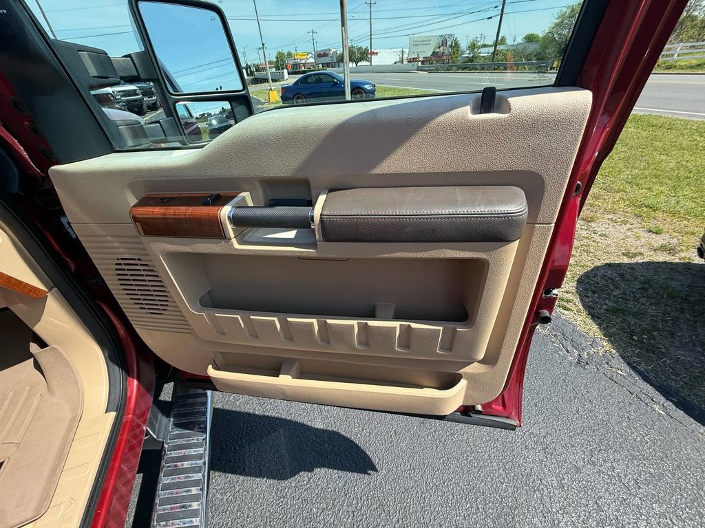 Used 2015 Ford F250 King Ranch w/ King Ranch w/Chrome Package image 22