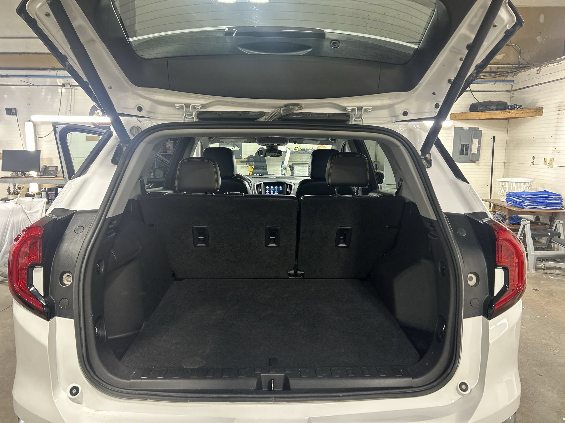 Used 2022 GMC Terrain AT4 AWD/4WD image 26