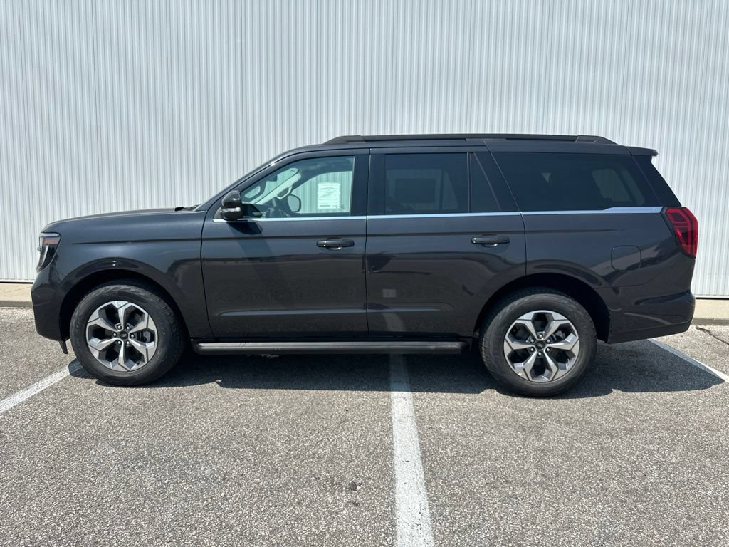 New 2027 Ford Expedition Active AWD/4WD image 3