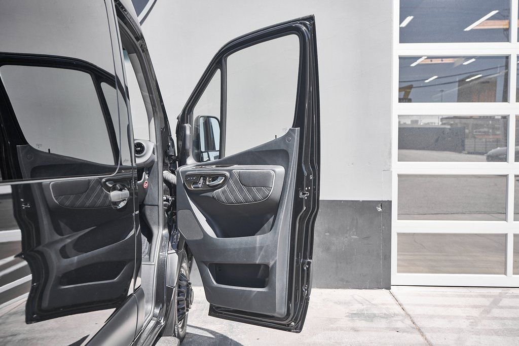 Used 2024 Mercedes-Benz Sprinter 3500 w/ Parking Package image 22