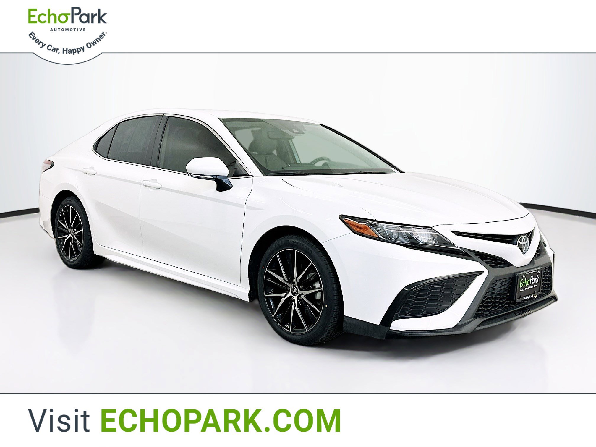 Used 2022 Toyota Camry SE