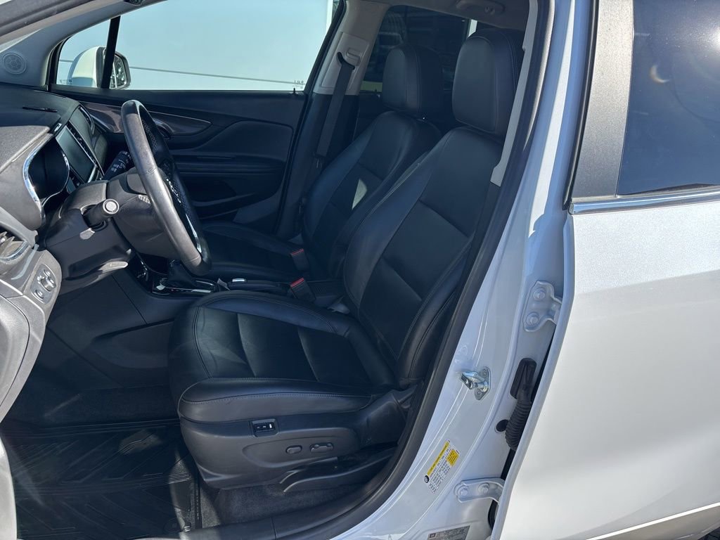 Used 2017 Buick Encore Essence image 12