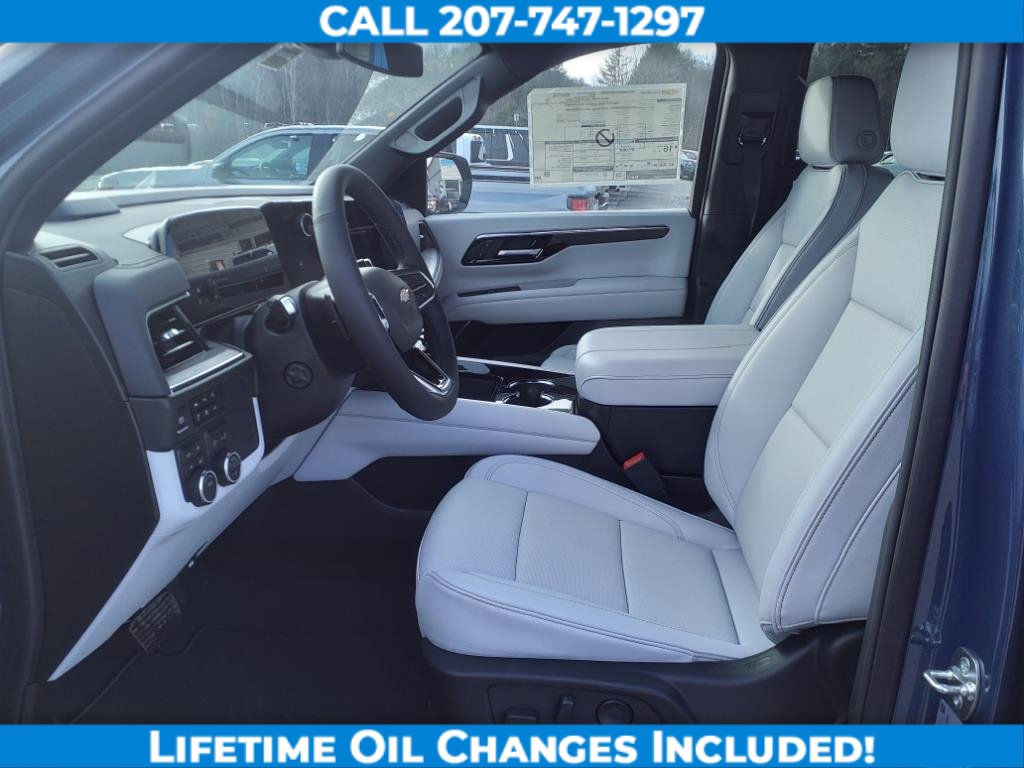 Used 2025 Chevrolet Suburban Premier image 10