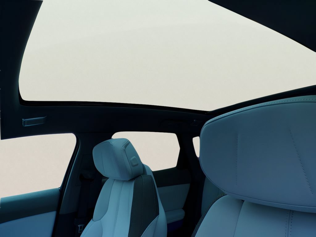 New 2027 Cadillac Optiq Luxury AWD/4WD image 9