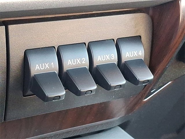 Used 2015 Ford F250 Lariat w/ Lariat Ultimate Package image 26