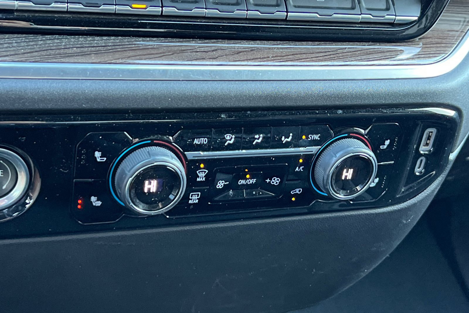 Used 2024 Chevrolet Silverado 1500 LT w/ Protection Package image 20