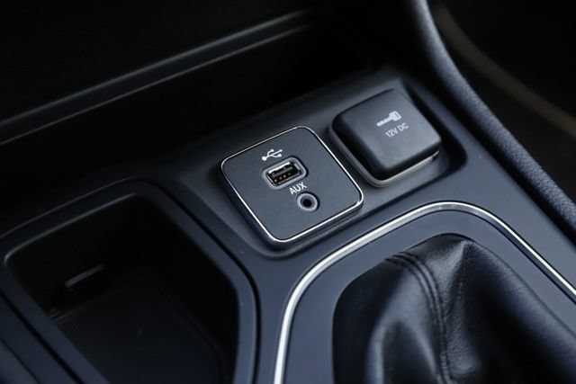 Used 2019 Jeep Cherokee Sport FWD image 22