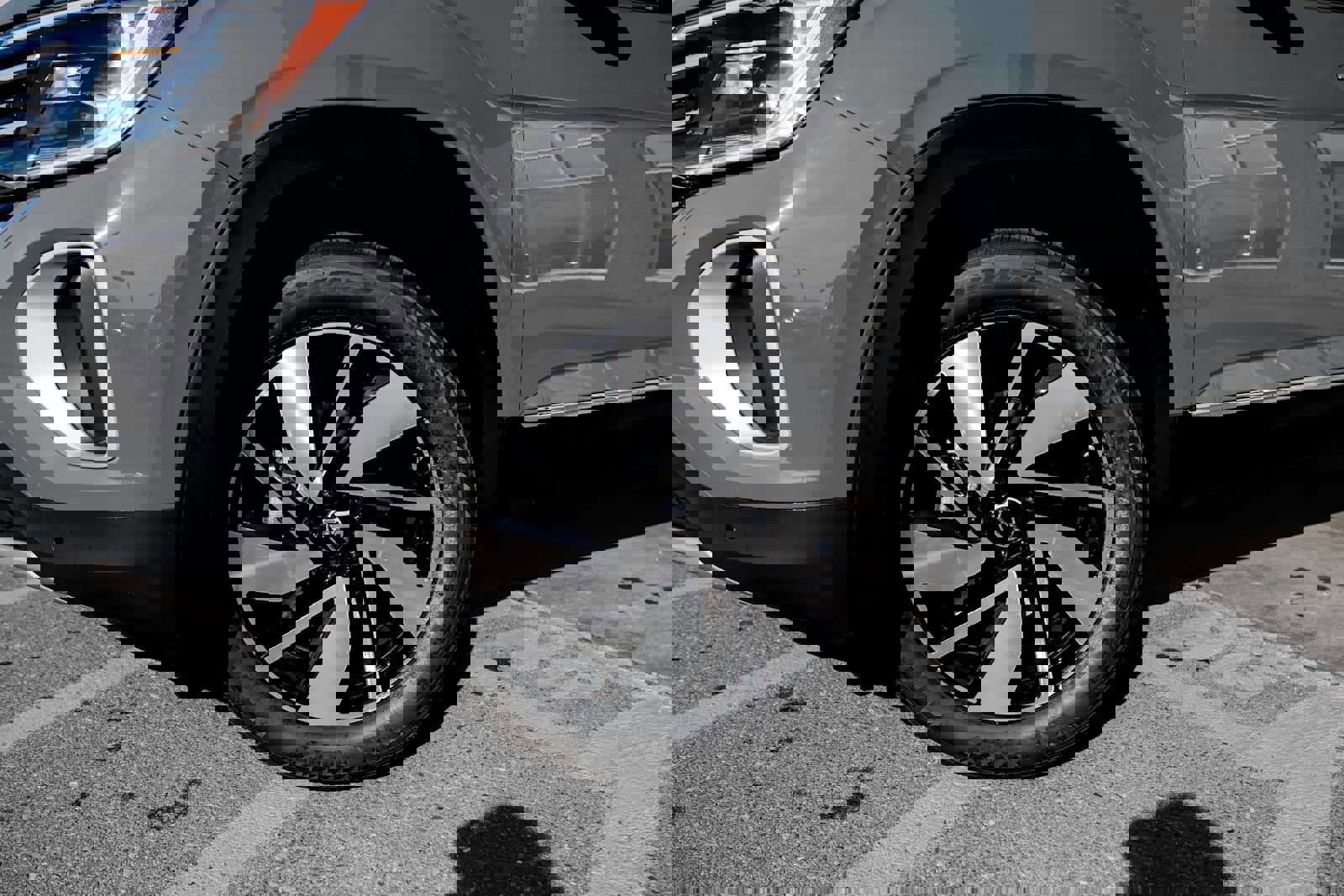 New 2026 Volkswagen Atlas SEL image 17