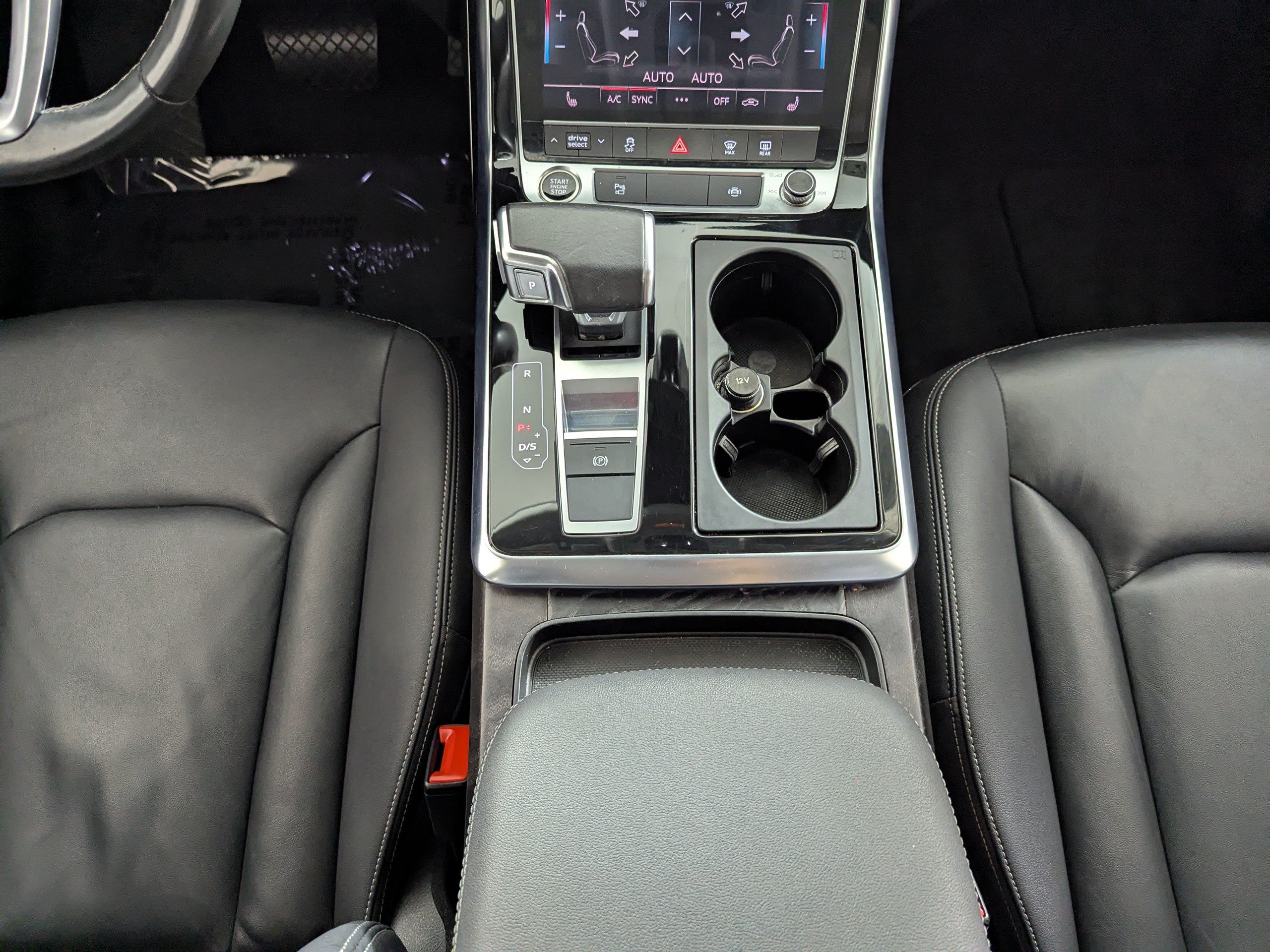 Used 2023 Audi Q8 Premium w/ Convenience Package AWD/4WD image 22