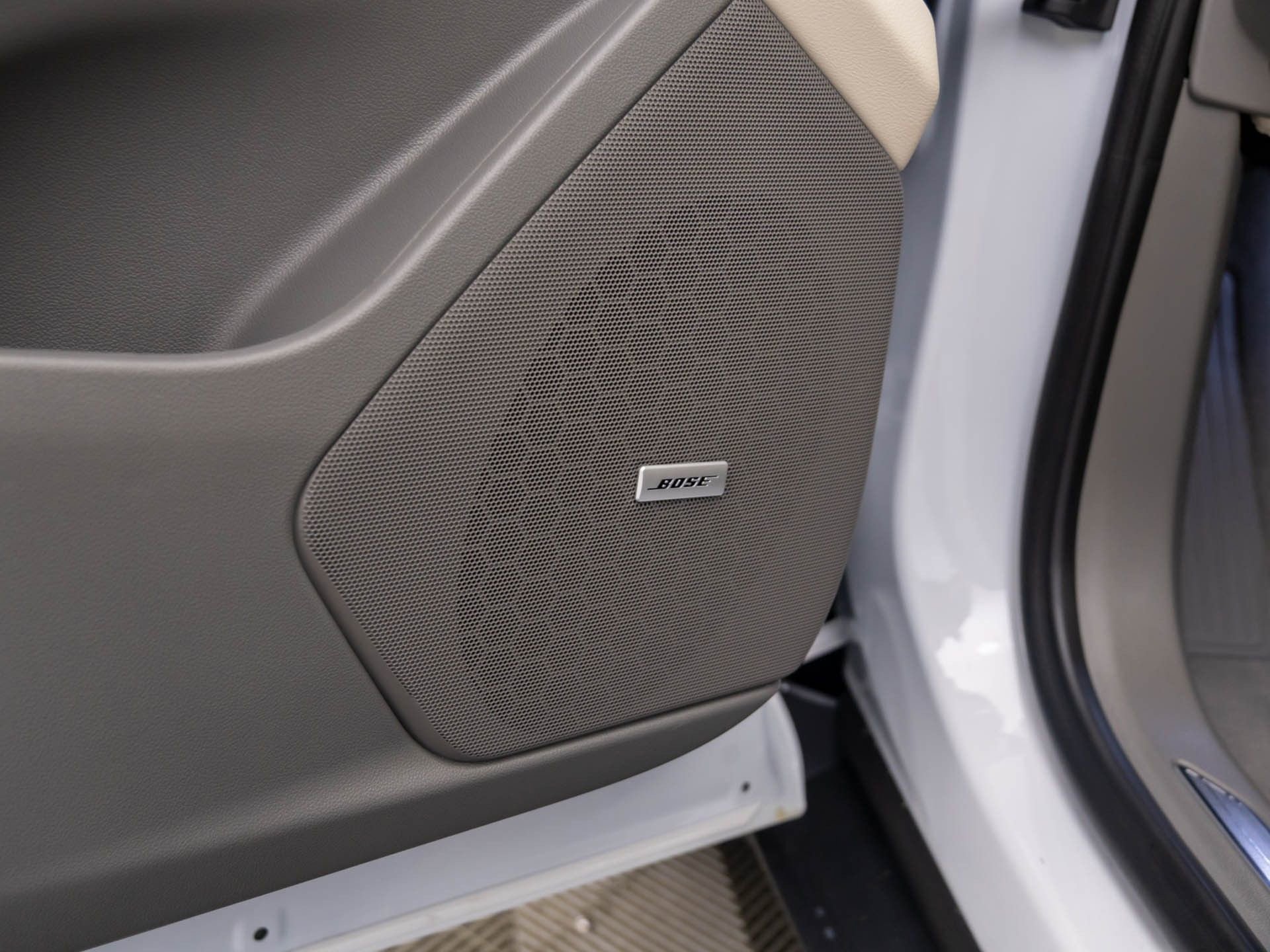 New 2025 Cadillac XT5 Premium Luxury image 17