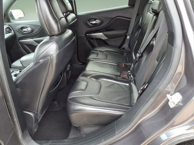 Used 2020 Jeep Cherokee High Altitude image 12