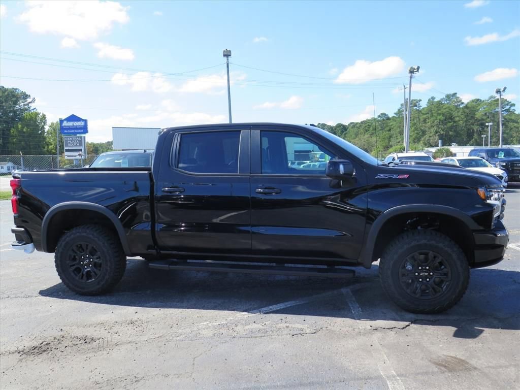 New 2026 Chevrolet Silverado 1500 ZR2 image 3