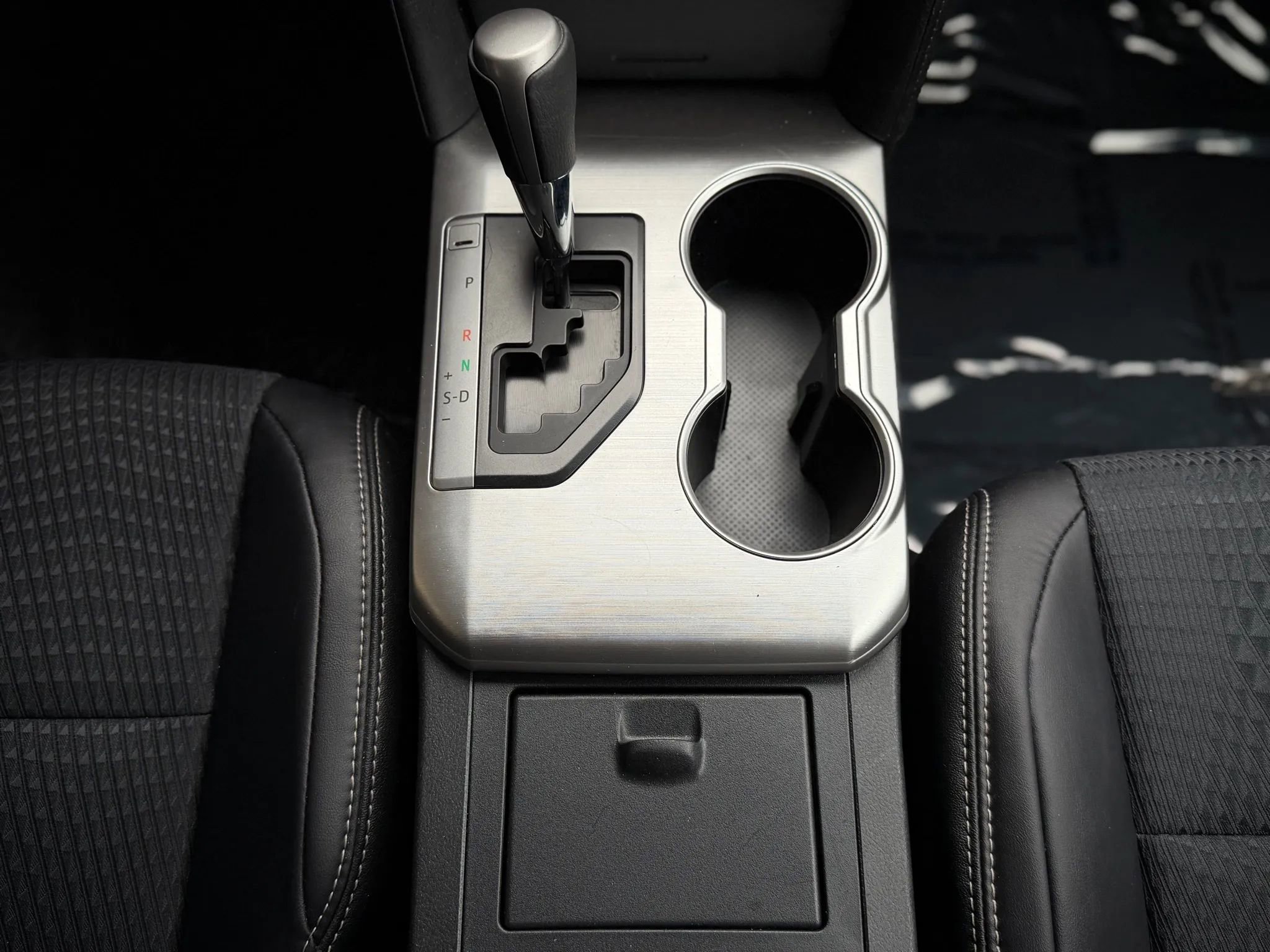 Used 2013 Toyota Camry SE image 17