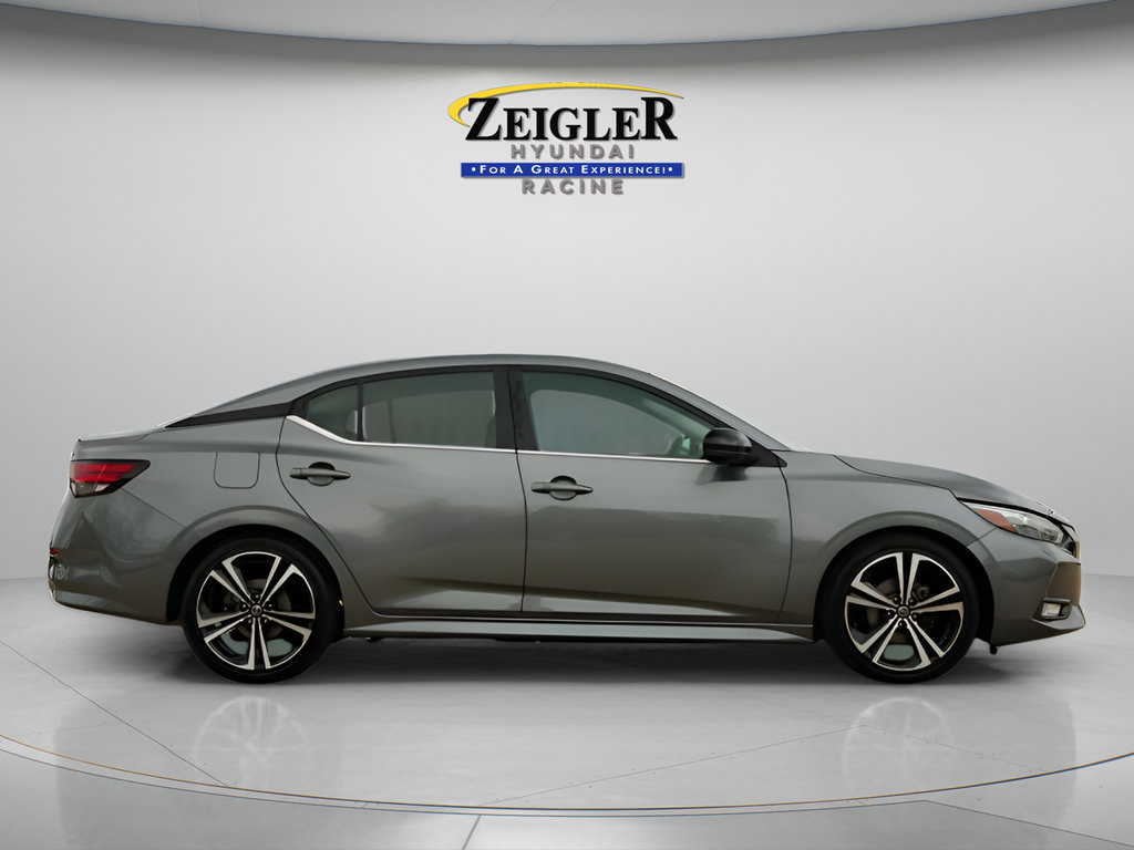 Used 2022 Nissan Sentra SR FWD image 9