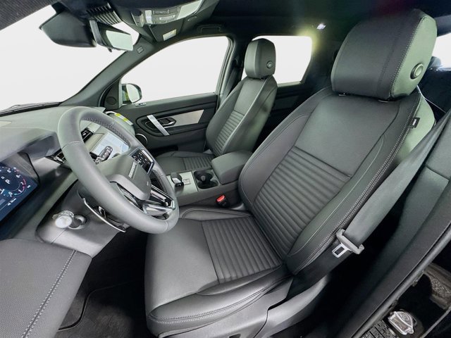 New 2026 Land Rover Discovery Sport Landmark image 11