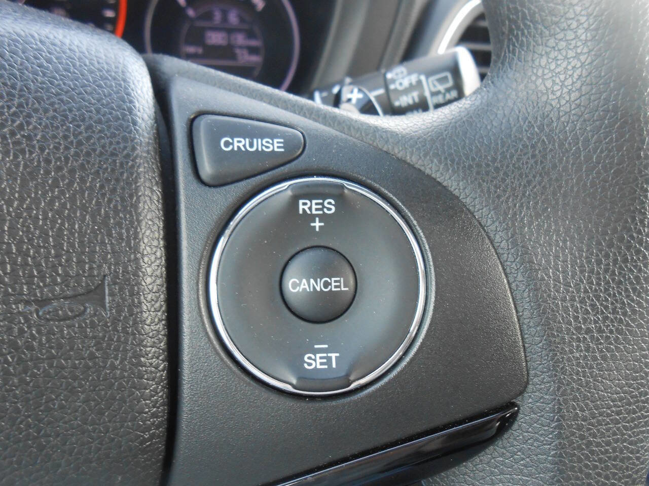 Used 2017 Honda HR-V EX image 17