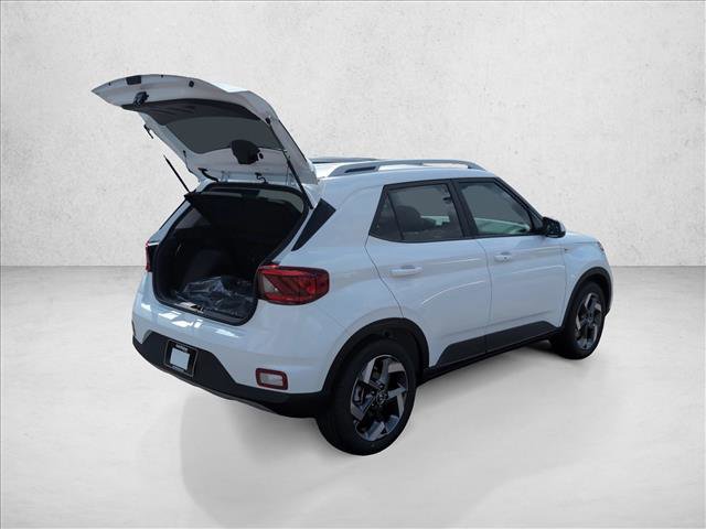New 2026 Hyundai Venue SEL FWD image 2