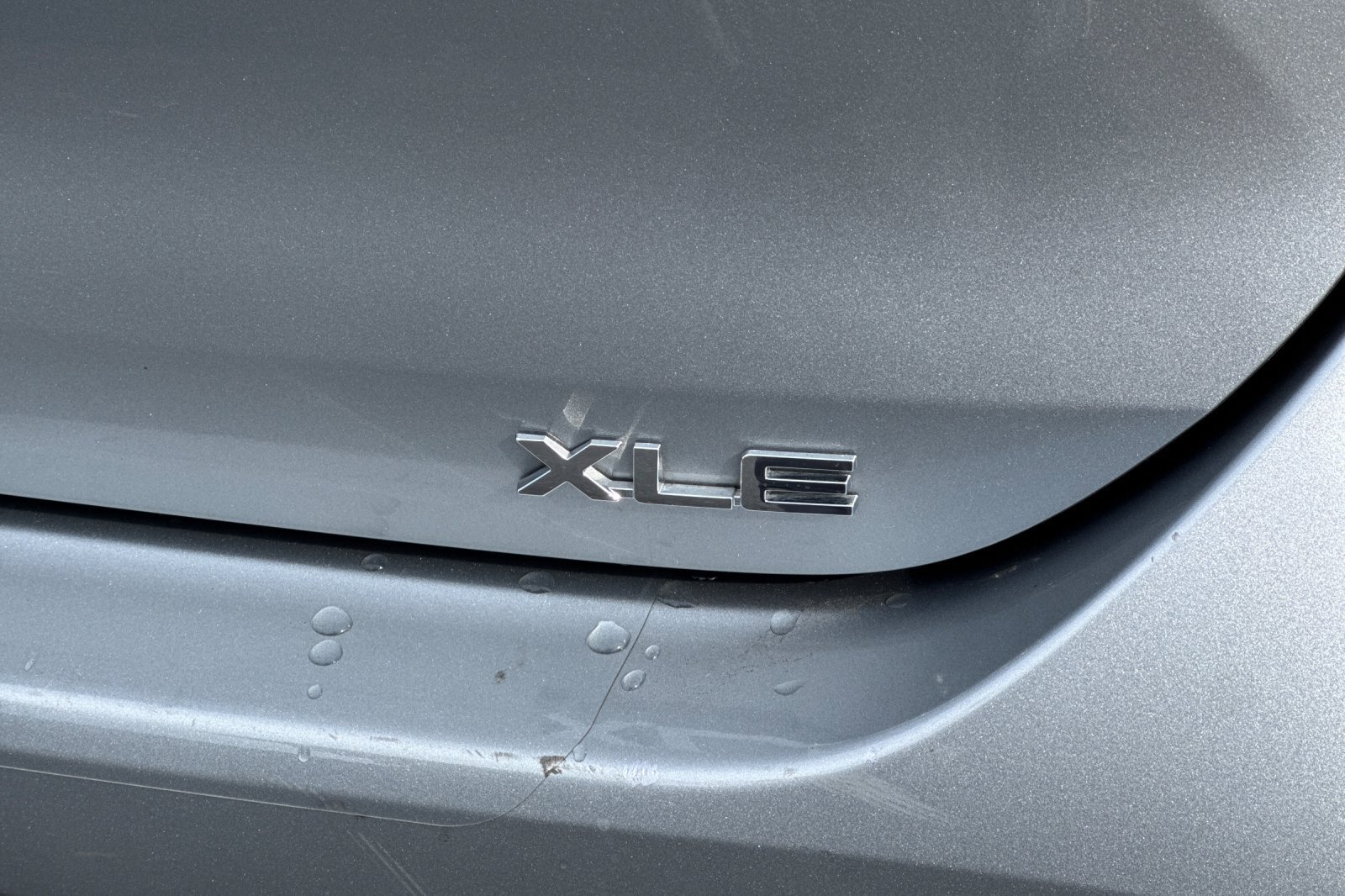 Used 2024 Toyota Highlander XLE AWD/4WD image 13