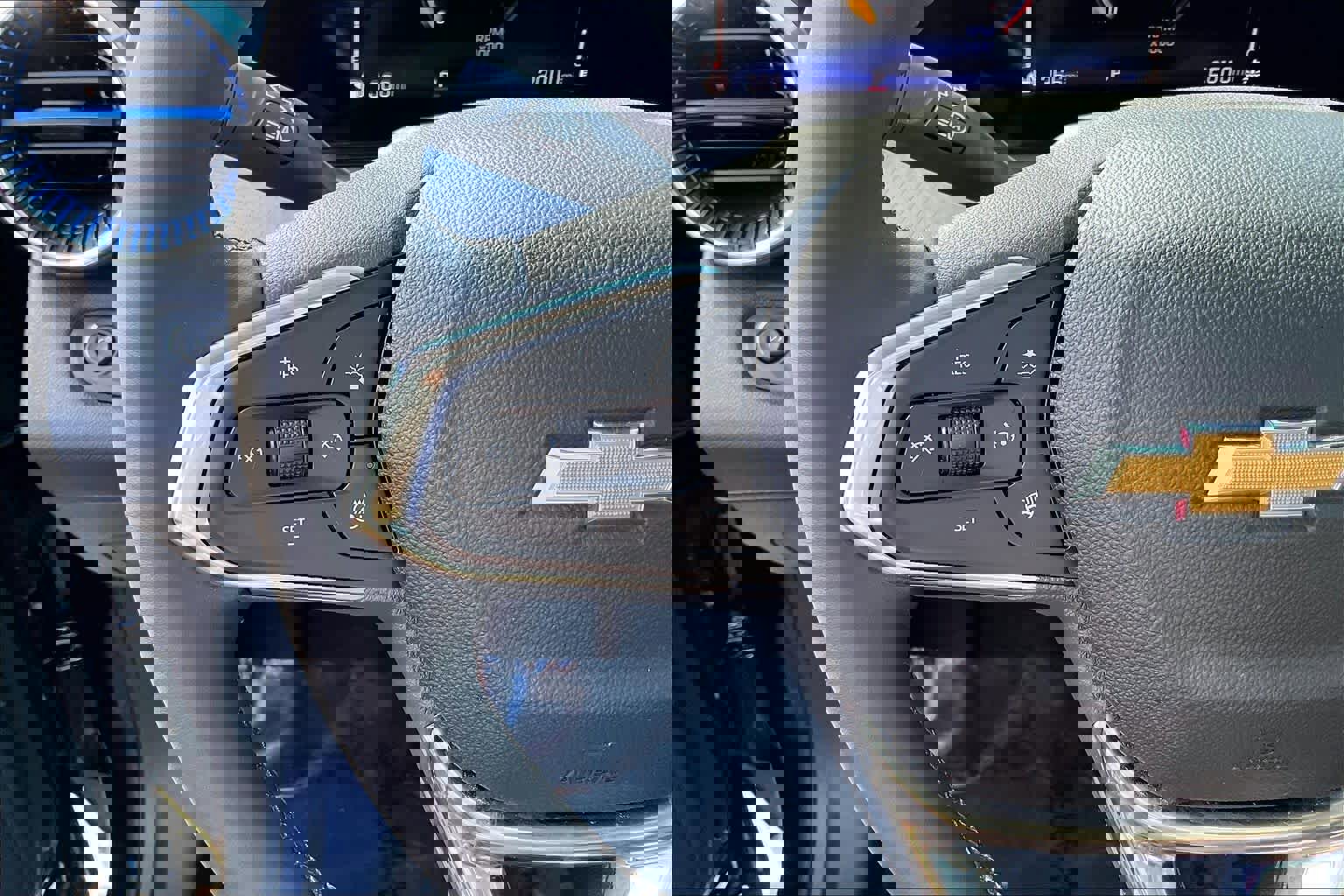 Certified 2024 Chevrolet Trax LT w/ Driver Confidence Package image 17