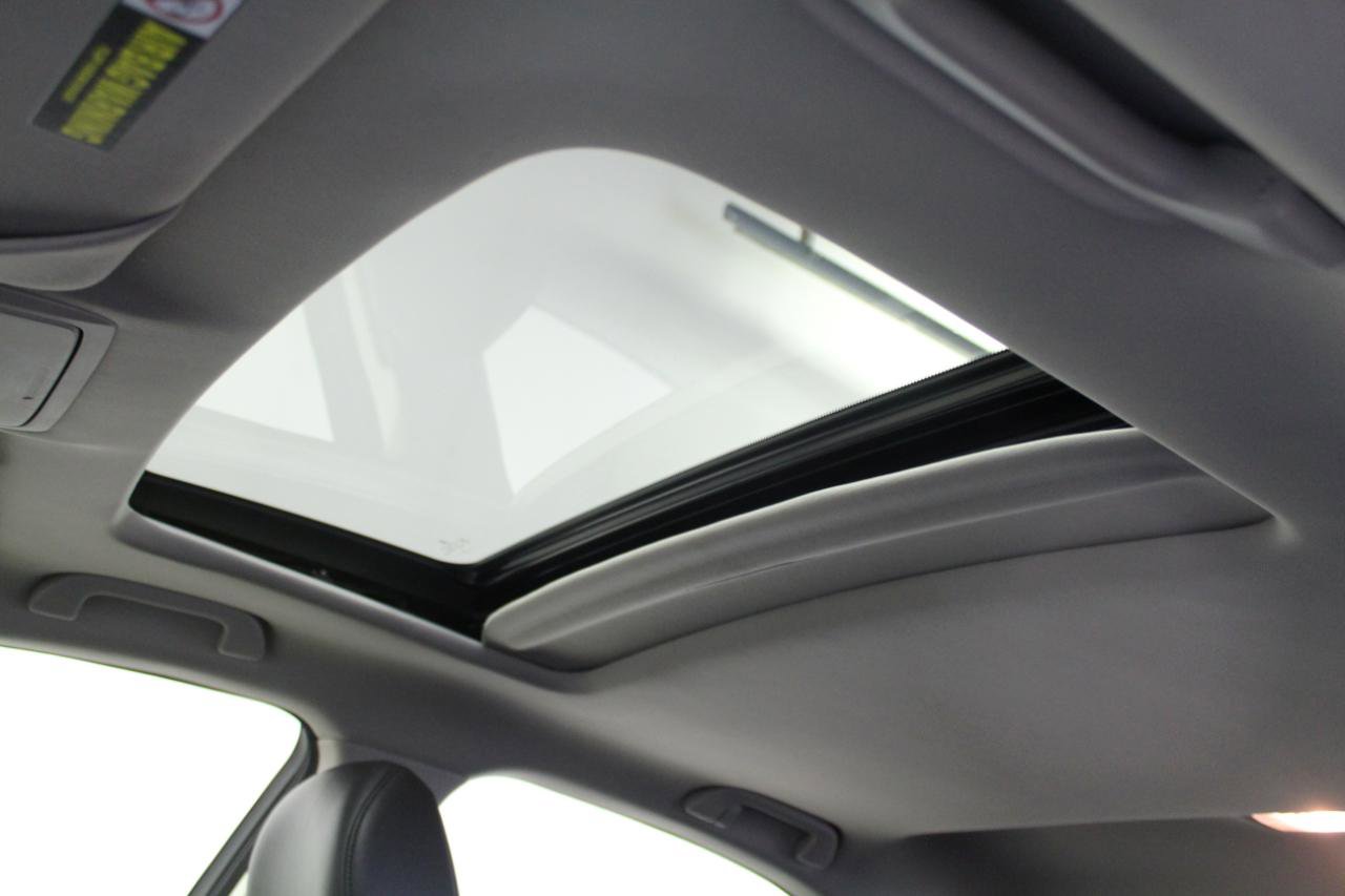 Used 2010 Acura TSX Sedan FWD image 12