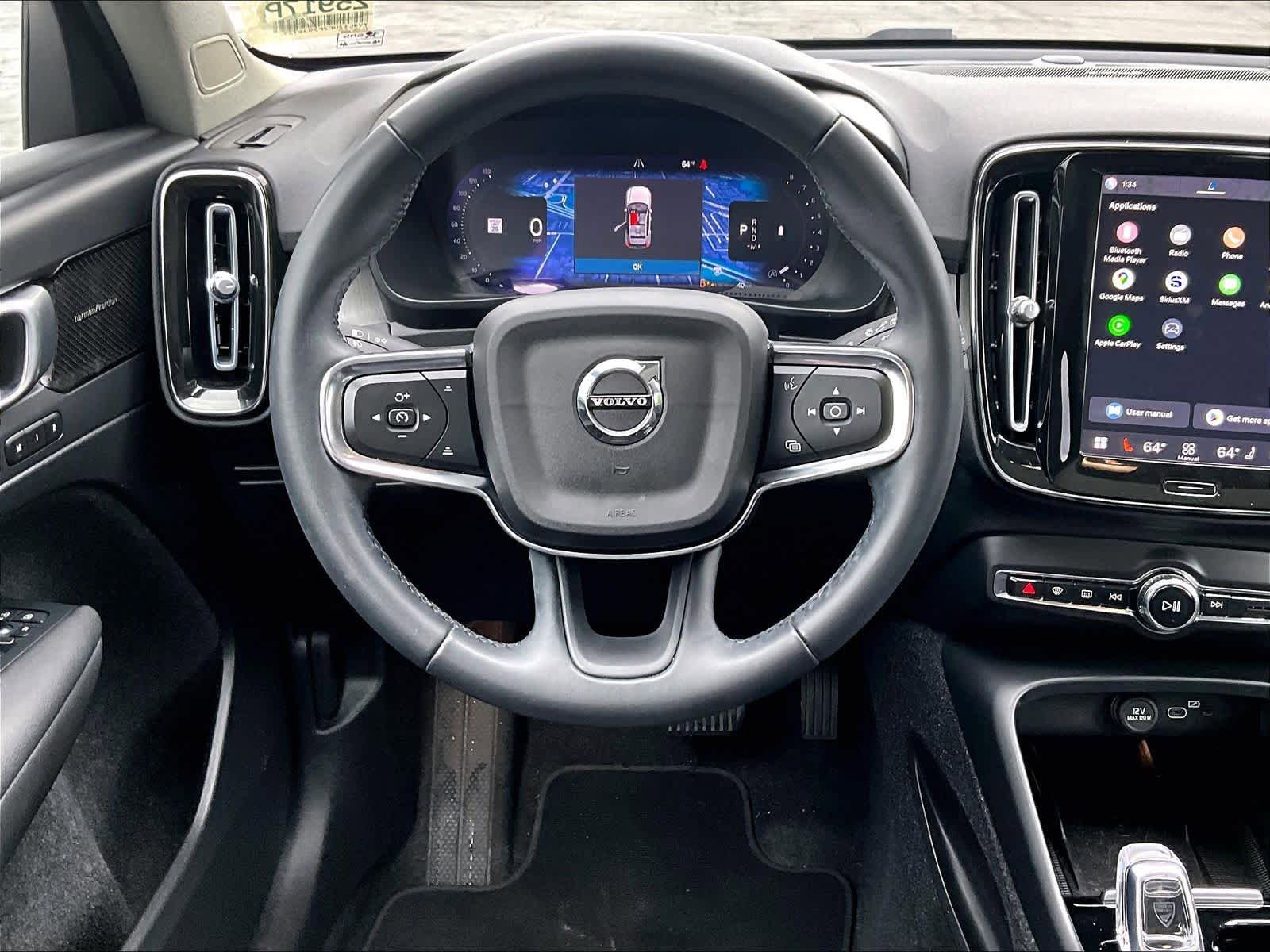 Used 2023 Volvo XC40 B5 Ultimate AWD/4WD image 8