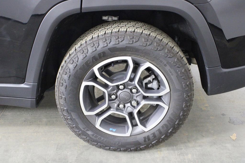 Used 2022 Jeep Grand Cherokee Trailhawk w/ Advanced Protech Group II image 50