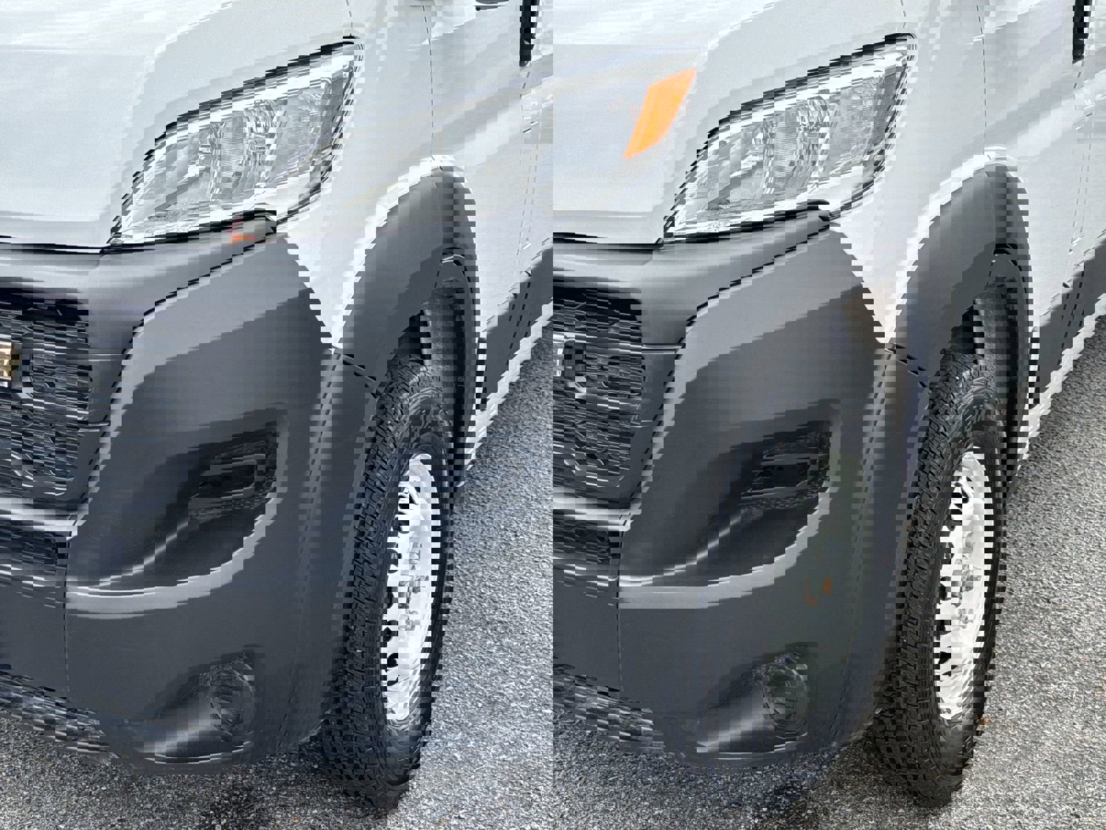 Used 2025 RAM ProMaster 2500 w/ Storage Group image 6