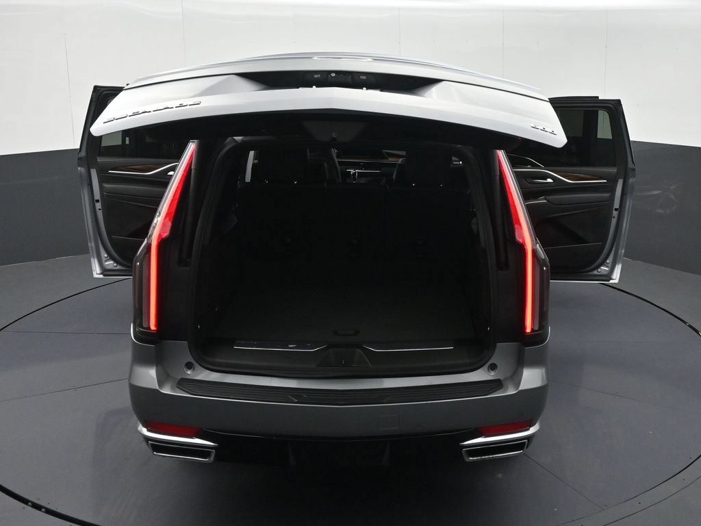 Used 2024 Cadillac Escalade ESV Premium Luxury AWD/4WD image 51