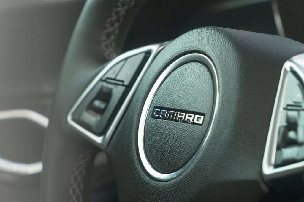 Used 2018 Chevrolet Camaro SS w/ LPO, Ground Effects Package RWD image 32