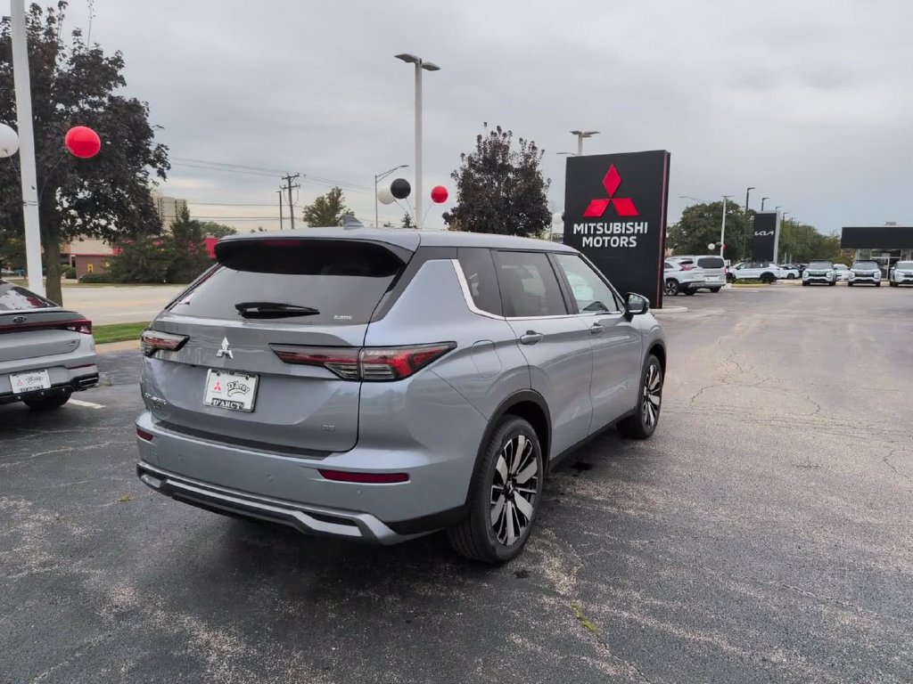 New 2026 Mitsubishi Outlander SE AWD/4WD image 7