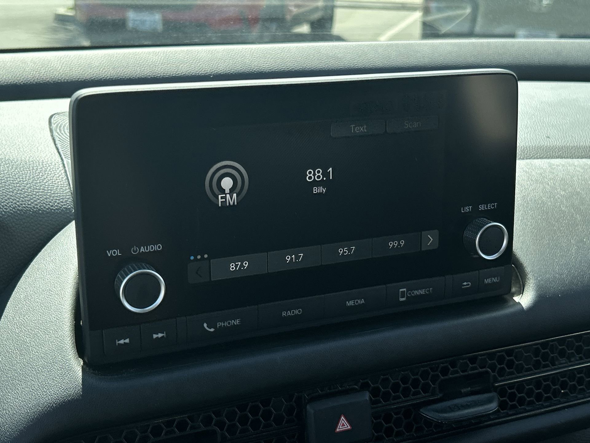 Certified 2023 Honda HR-V LX image 12