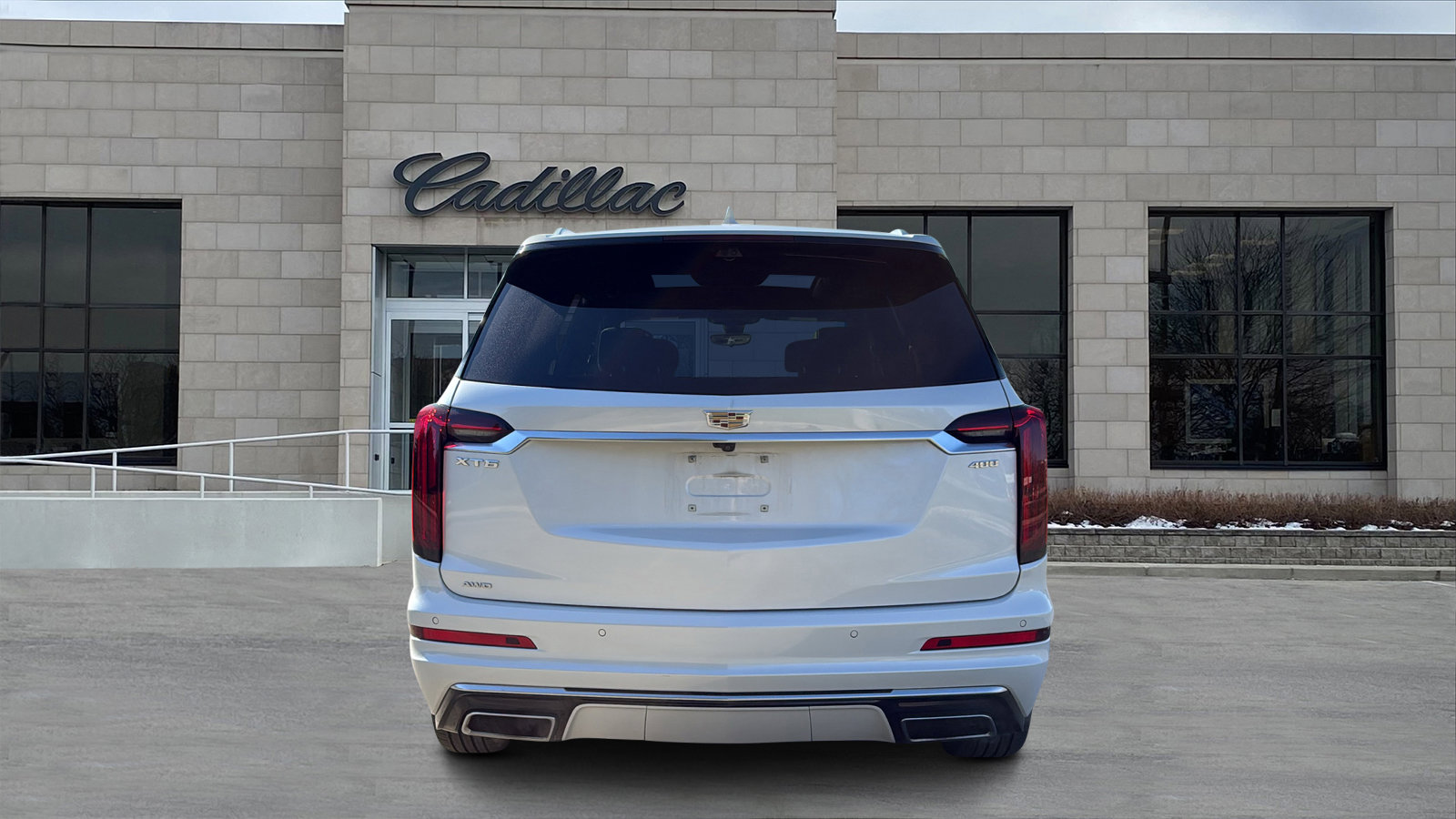 Used 2022 Cadillac XT6 Premium Luxury w/ Technology Package image 6