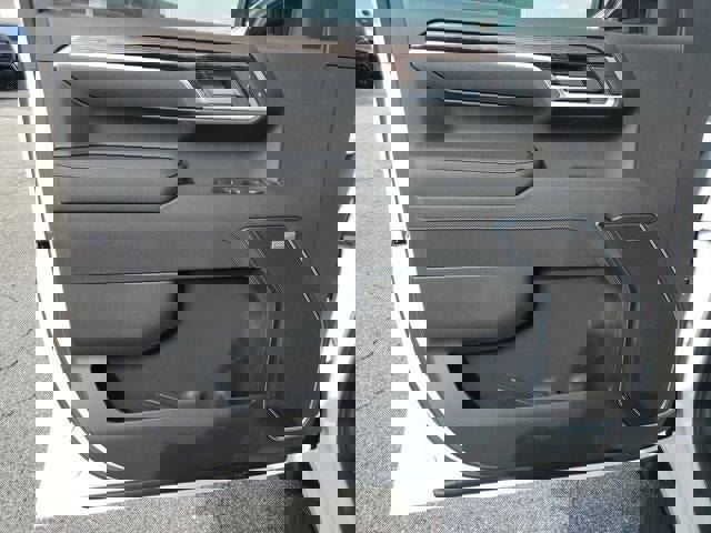 New 2026 GMC Sierra 1500 Elevation w/ Elevation Premium Package image 18