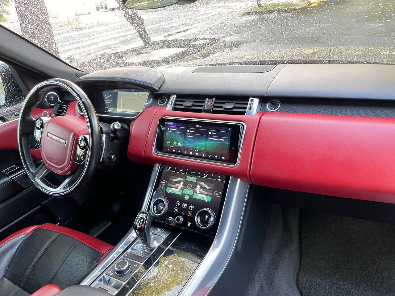 Used 2018 Land Rover Range Rover Sport HSE Dynamic AWD/4WD image 12