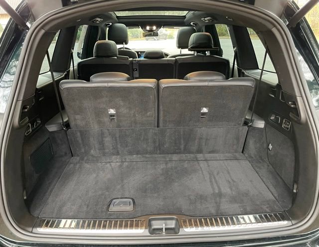 Used 2021 Mercedes-Benz GLS 580 4MATIC image 18