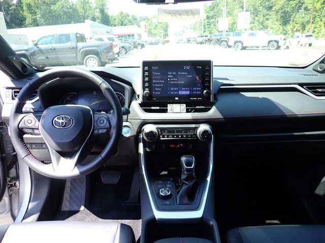Used 2022 Toyota RAV4 XSE image 19