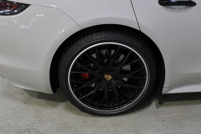 Used 2019 Porsche Panamera GTS image 26