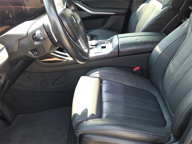 Used 2023 BMW X7 xDrive40i w/ Premium Package image 15