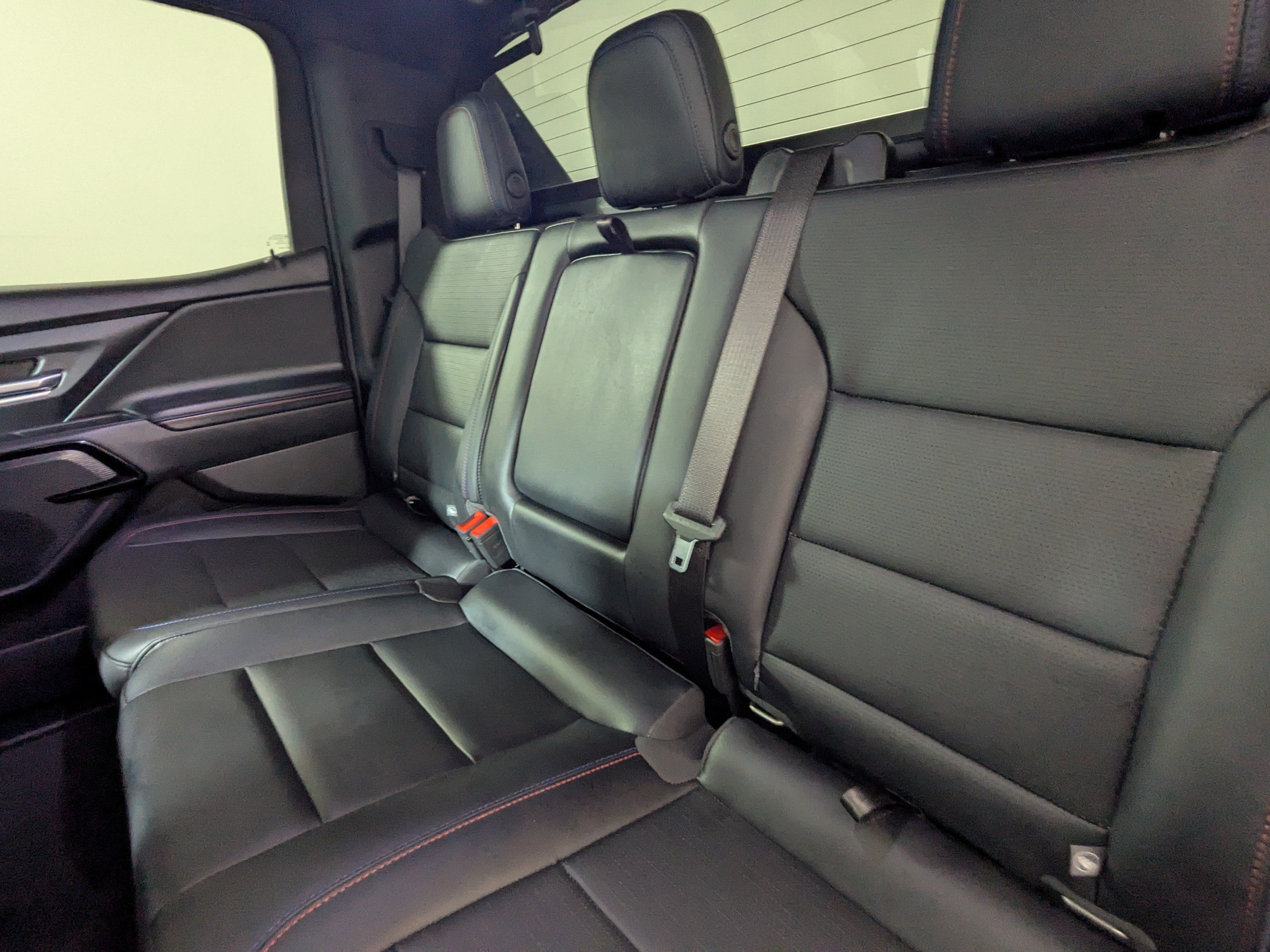 Used 2025 Chevrolet Silverado EV RST AWD/4WD image 33