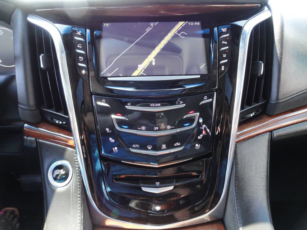 Used 2015 Cadillac Escalade Premium RWD image 22