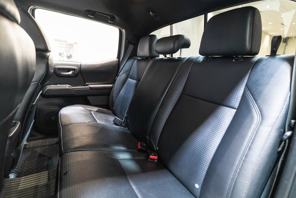 Certified 2023 Toyota Tacoma TRD Off-Road w/ TRD Premium Off Road Package AWD/4WD image 33