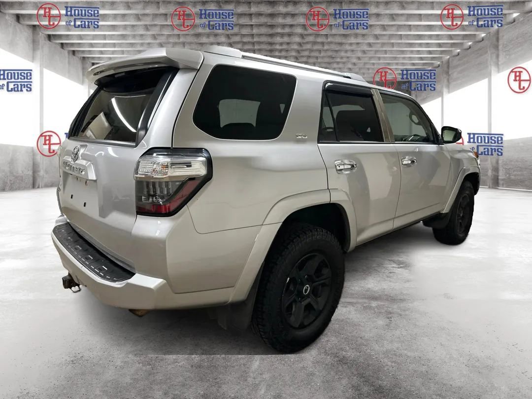 Used 2017 Toyota 4Runner SR5 image 4