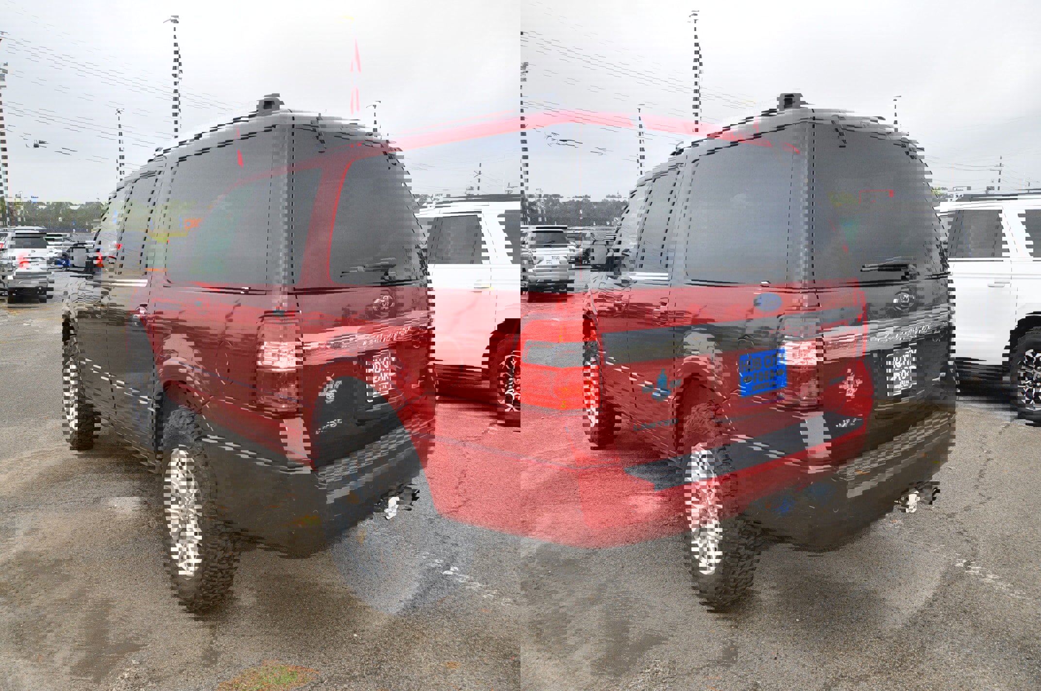 Used 2017 Ford Expedition EL Limited w/ Equipment Group 301A image 3